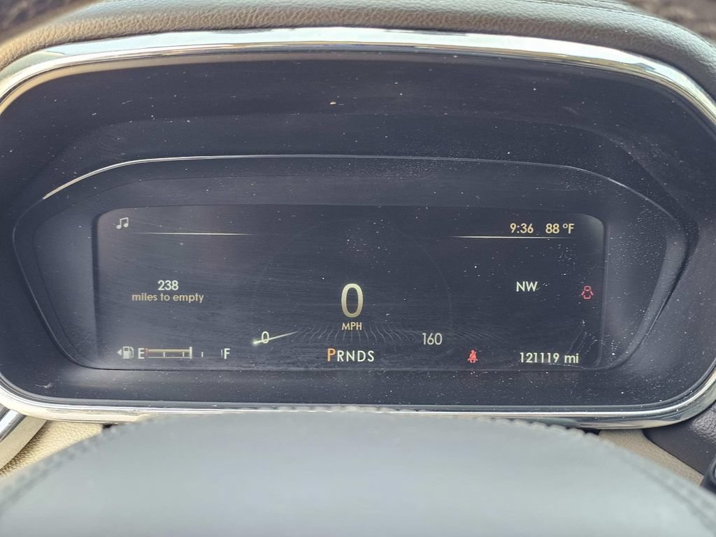 Used 2017 Lincoln Continental Select FWD image 27