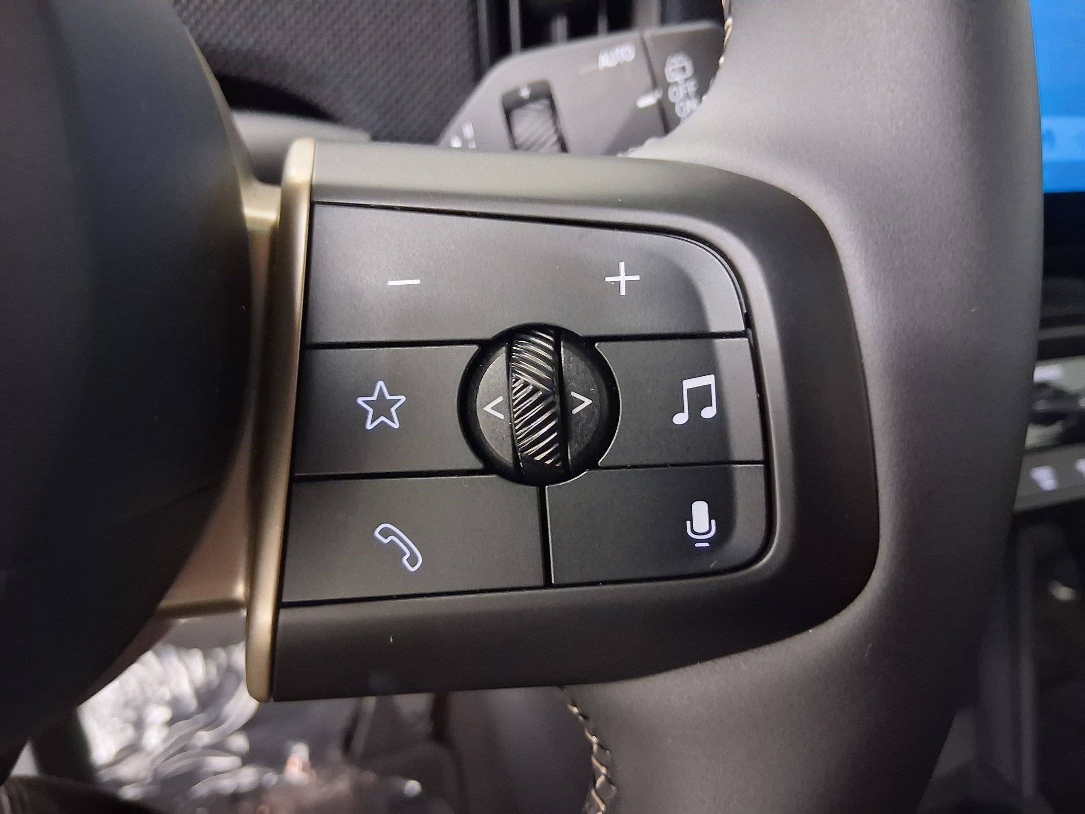 Used 2025 MINI Cooper 2-Door Hardtop image 20