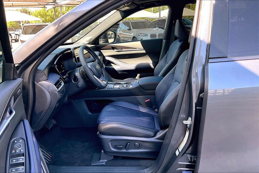 Used 2026 INFINITI QX60 Sport w/ Dark Cargo Package AWD/4WD image 11