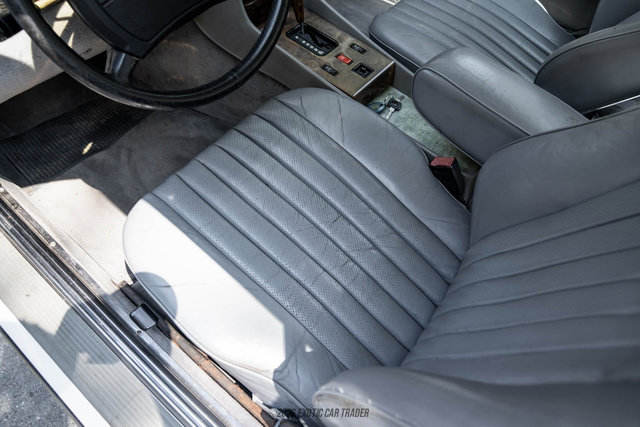 Used 1988 Mercedes-Benz 560 SL image 30