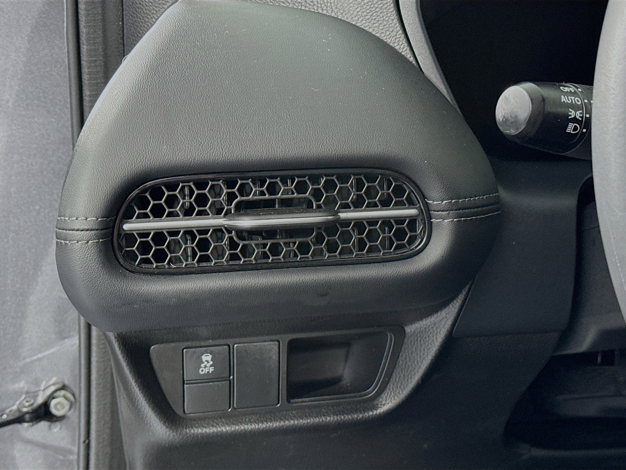 Certified 2023 Honda HR-V EX-L image 10