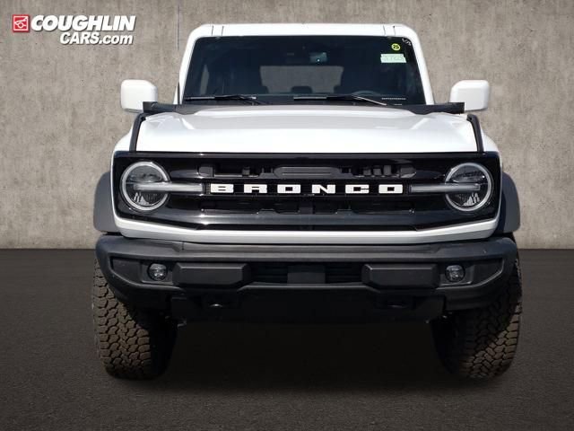New 2026 Ford Bronco Outer Banks w/ Sasquatch Package image 2