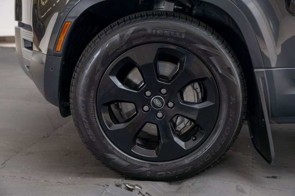 Used 2024 Land Rover Defender 130 S image 43