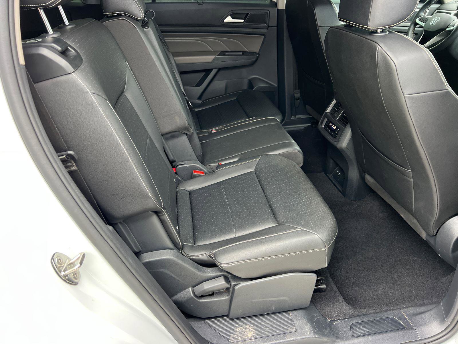 Used 2023 Volkswagen Atlas SE image 15