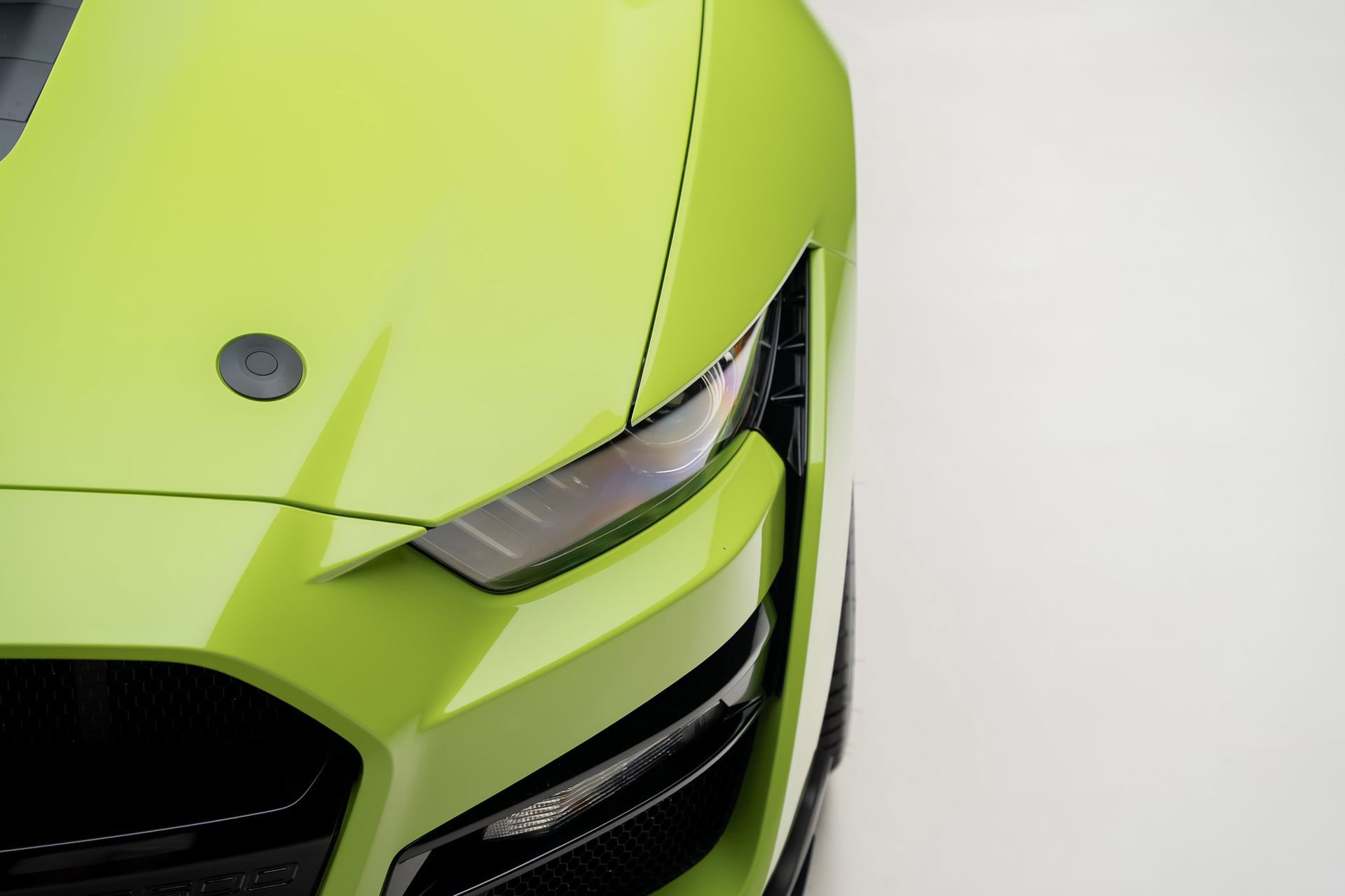 Used 2020 Ford Mustang Shelby GT500 w/ Technology Package image 11