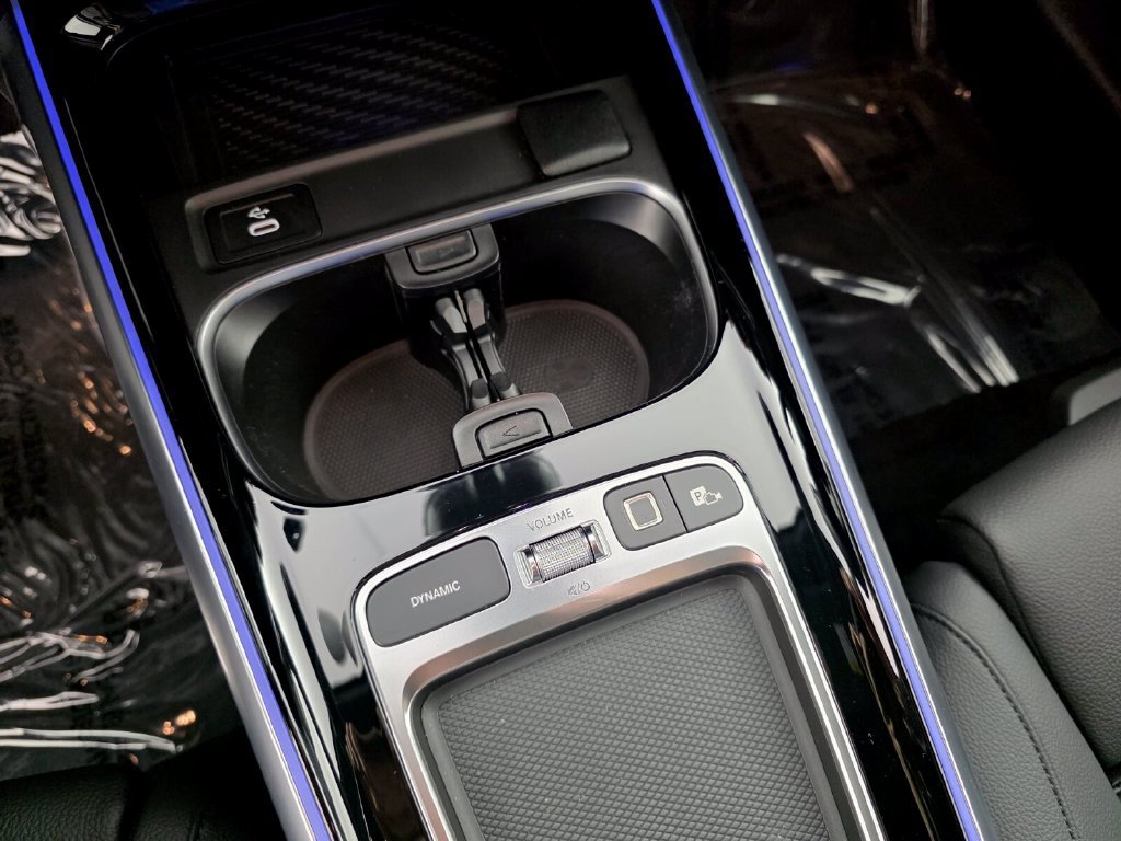 Certified 2025 Mercedes-Benz GLB 250 image 22