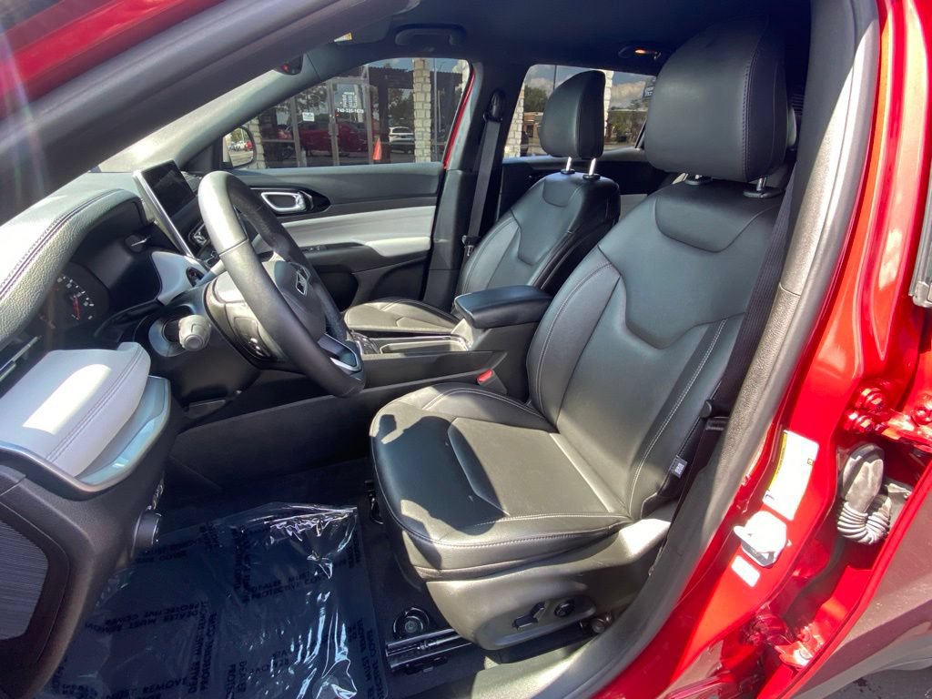 Used 2025 Jeep Compass Limited AWD/4WD image 20