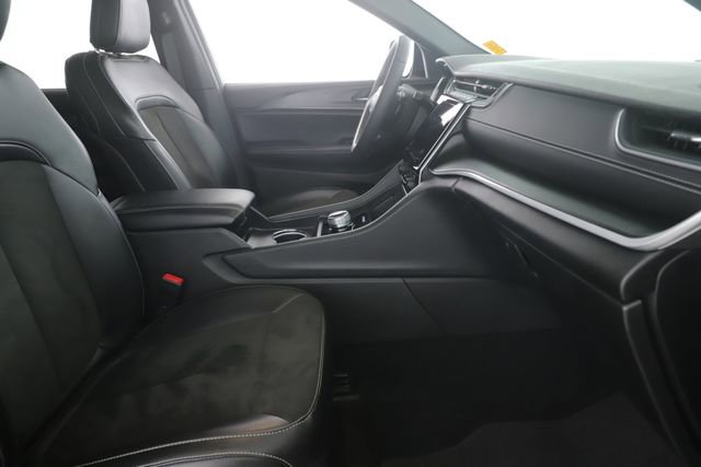 Used 2025 Jeep Grand Cherokee L Laredo image 31