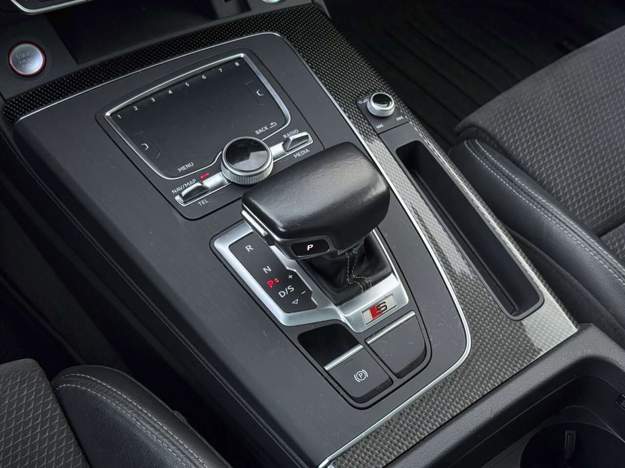 Used 2018 Audi SQ5 Premium Plus w/ Navigation Package image 29