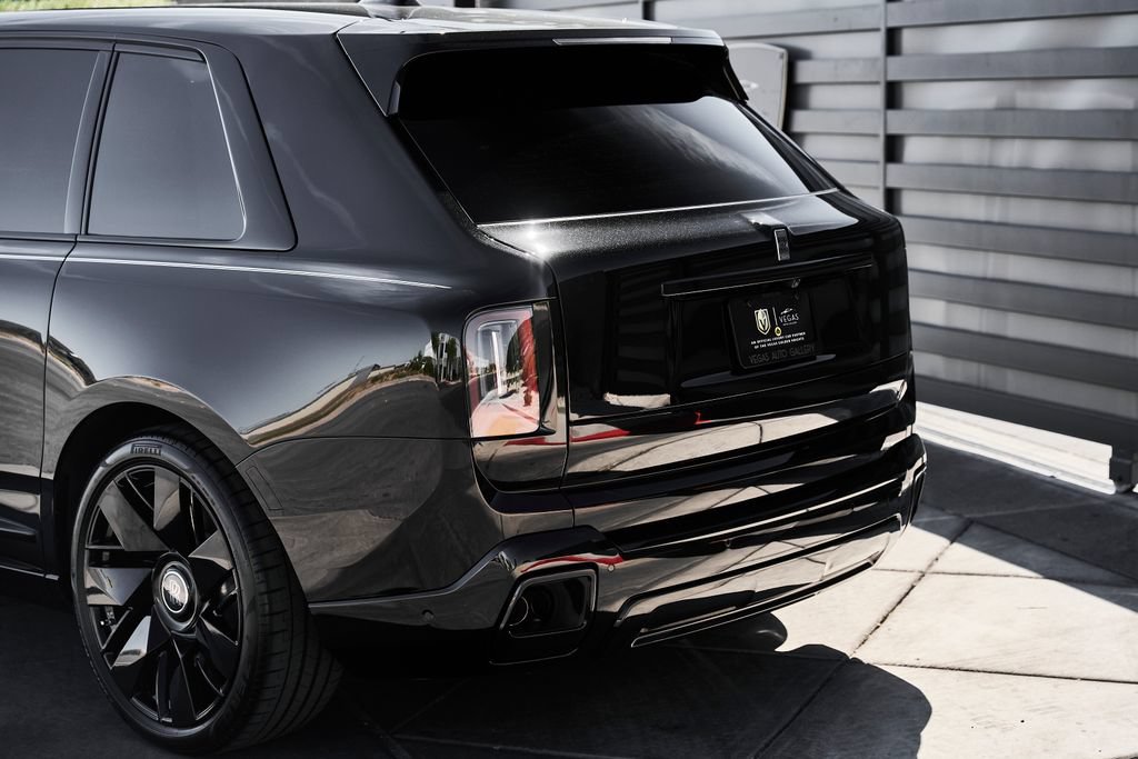 Used 2026 Rolls-Royce Cullinan AWD/4WD image 11