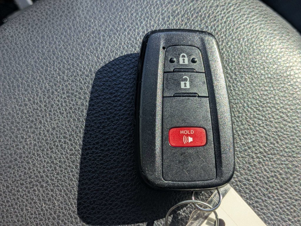 Used 2024 Toyota RAV4 SE AWD/4WD image 34