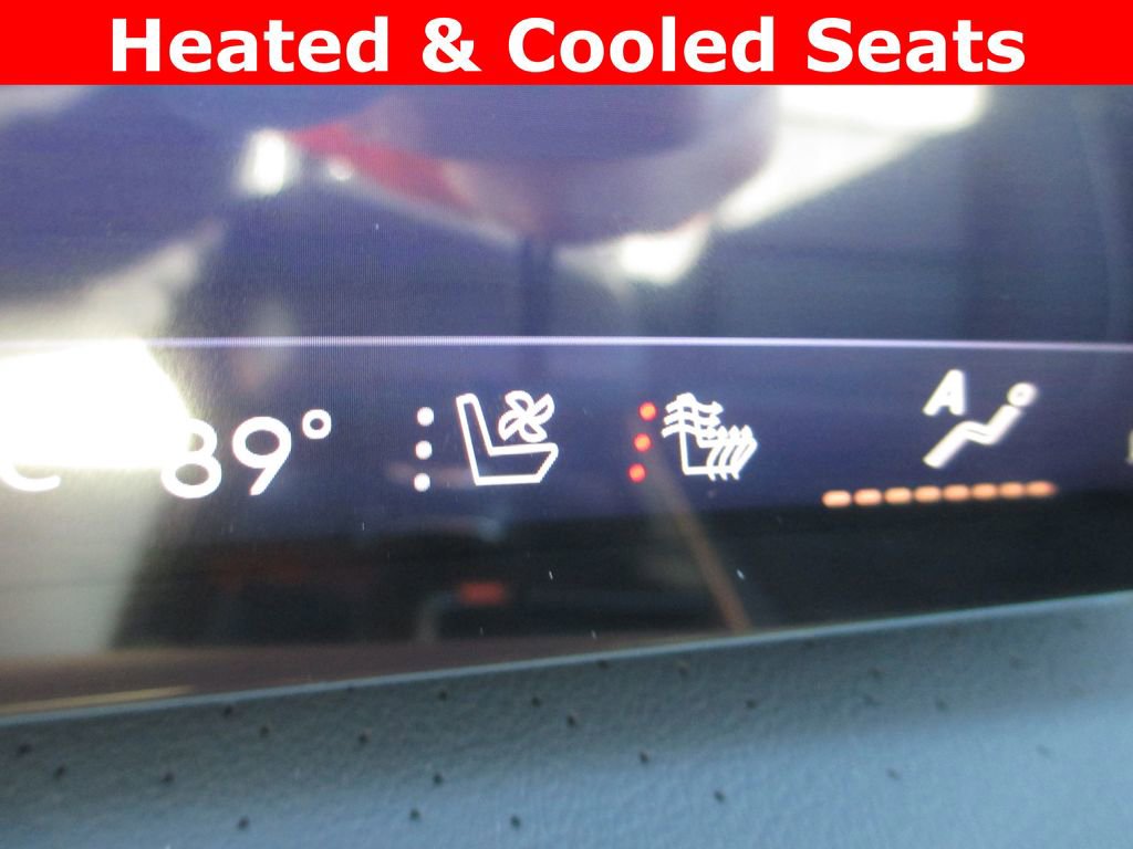 Used 2026 Buick Enclave Avenir FWD image 17