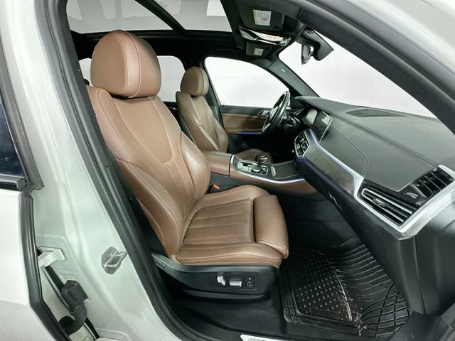 Used 2022 BMW X5 xDrive40i w/ M Sport Package AWD/4WD image 29