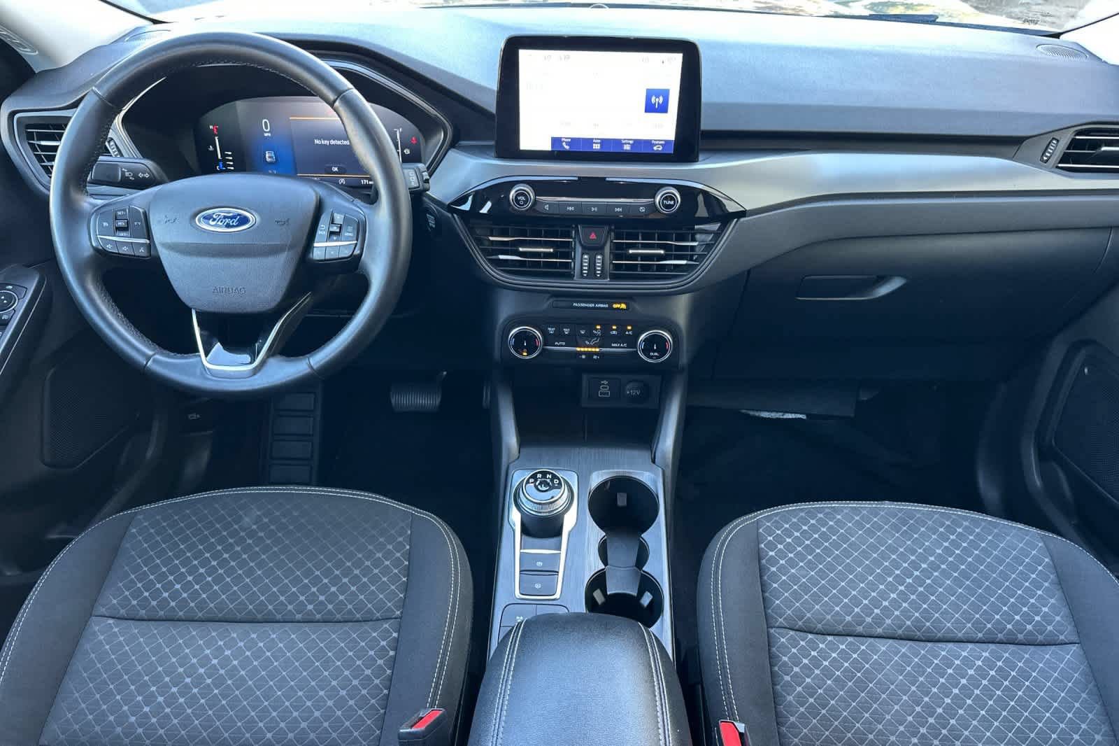Certified 2024 Ford Escape Active FWD image 3