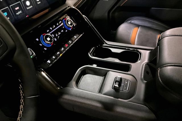 Used 2024 GMC Sierra 2500 AT4 w/ Technology Package image 34