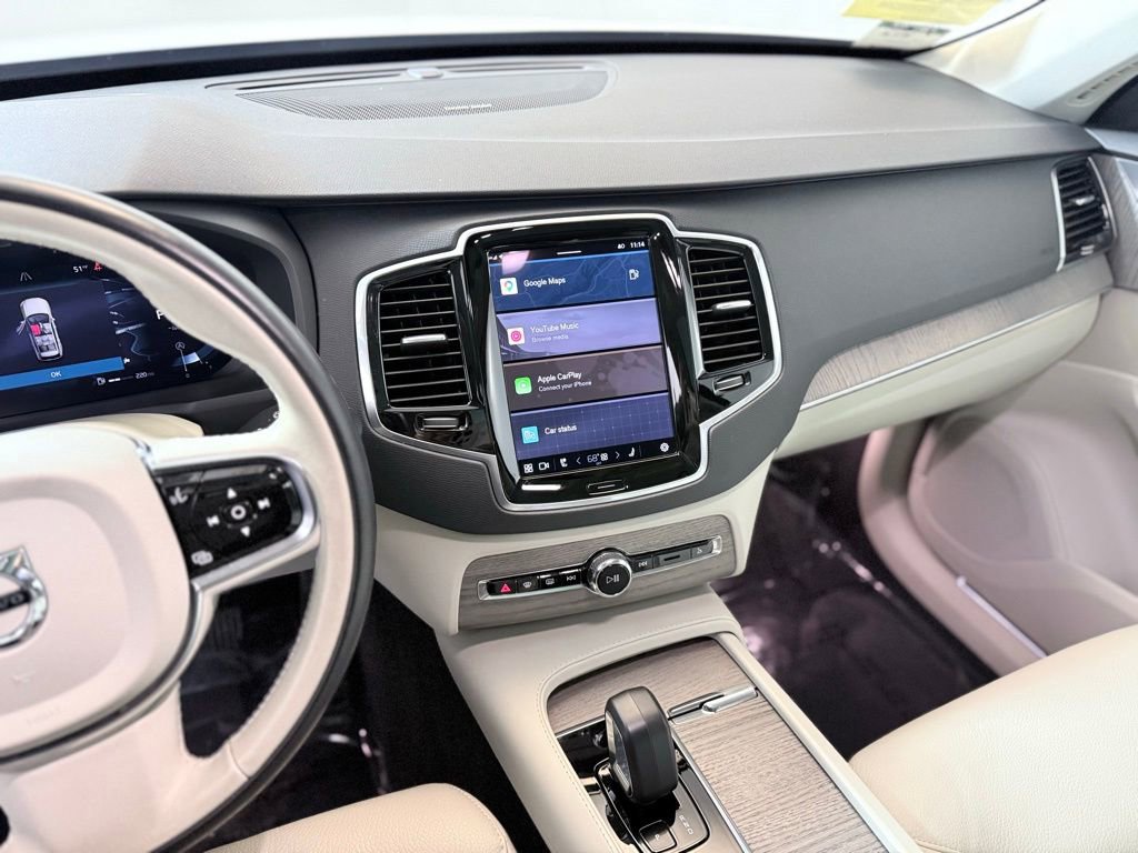 Used 2023 Volvo XC90 B6 Plus AWD/4WD image 15