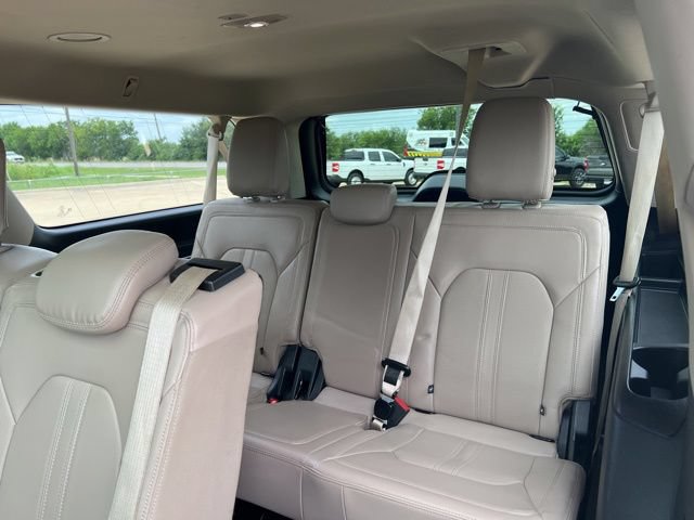 Used 2023 Ford Expedition Max Limited RWD image 15