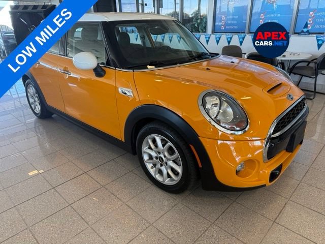 Used 2017 MINI Cooper S FWD image 1