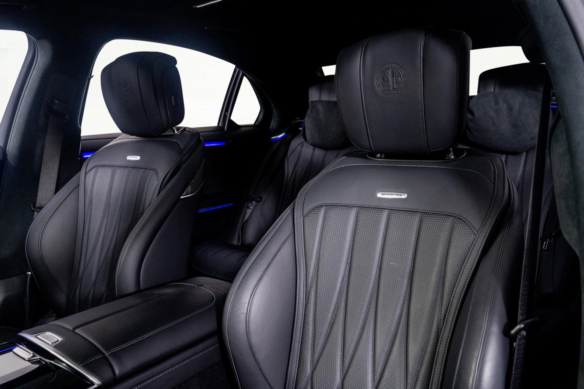 Used 2025 Mercedes-Benz S 63 AMG S w/ AMG Night Package image 3