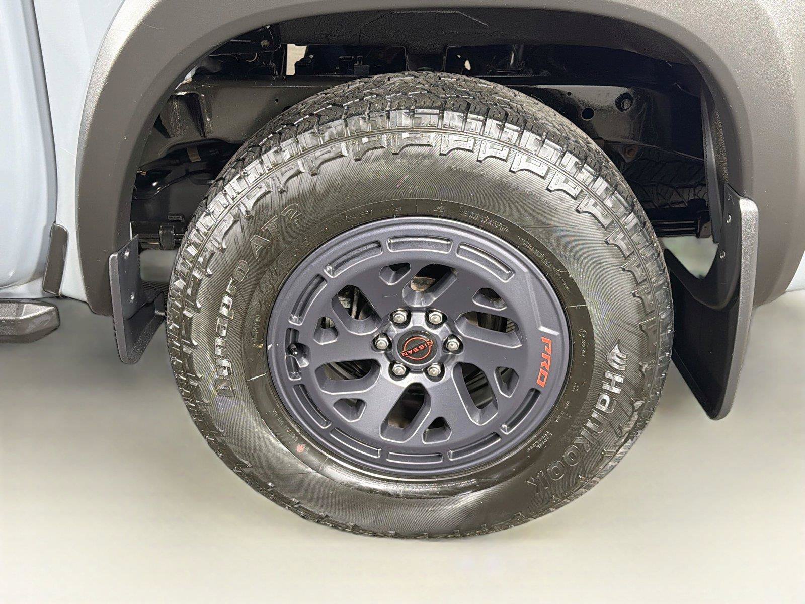Used 2025 Nissan Frontier PRO-4X w/ Pro Convenience Package AWD/4WD image 35