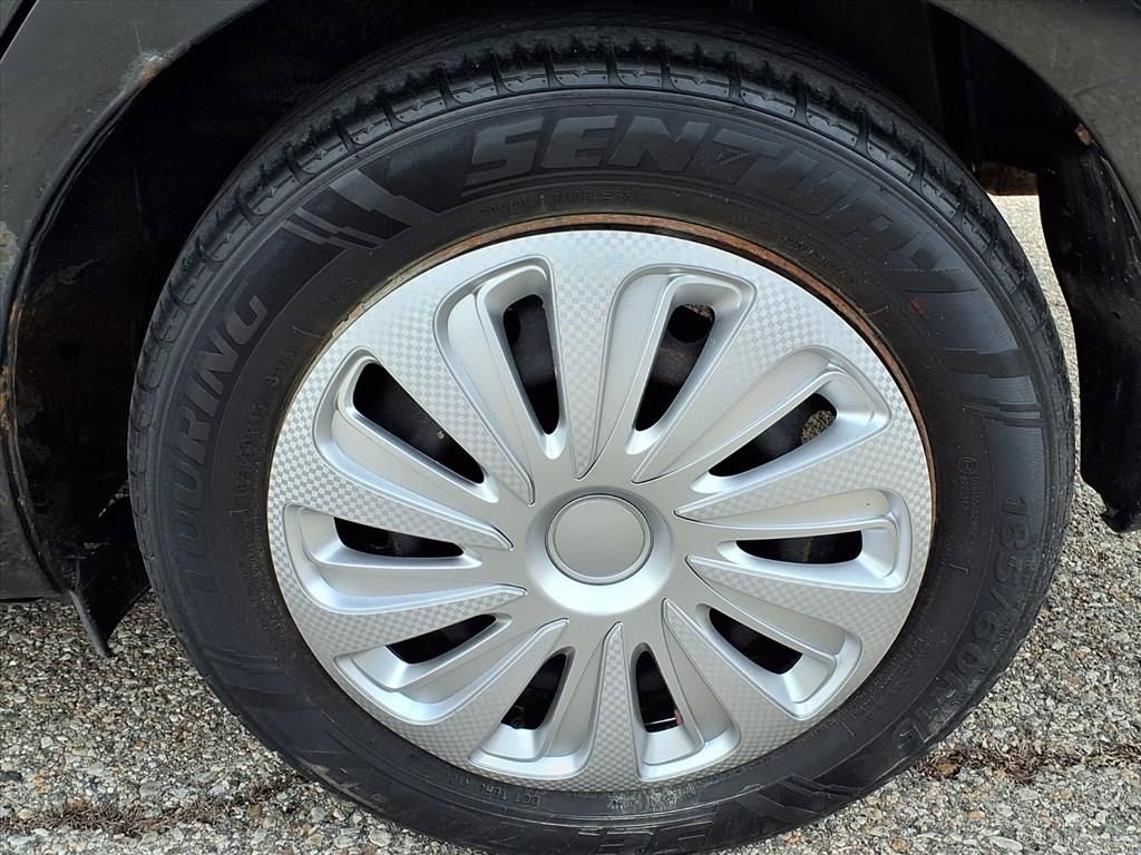 Used 2009 Toyota Yaris Sedan image 9