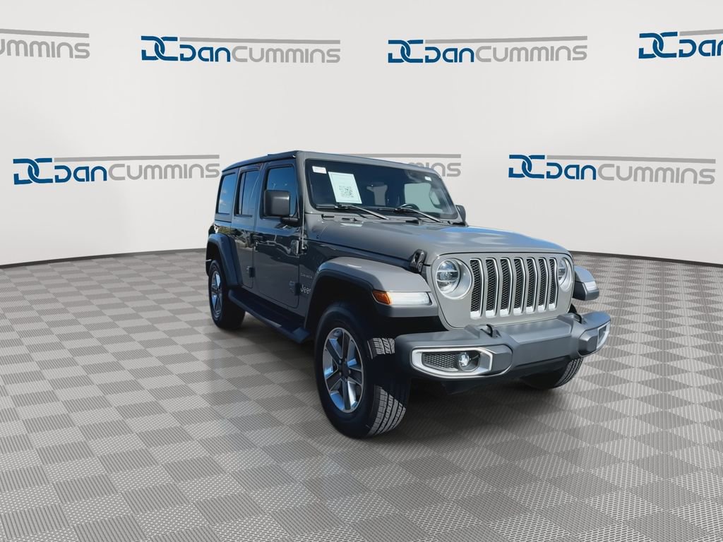 Used 2018 Jeep Wrangler Unlimited Sahara image 2
