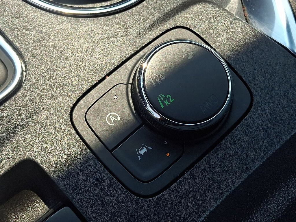 Certified 2023 Chevrolet Traverse LT AWD/4WD image 23