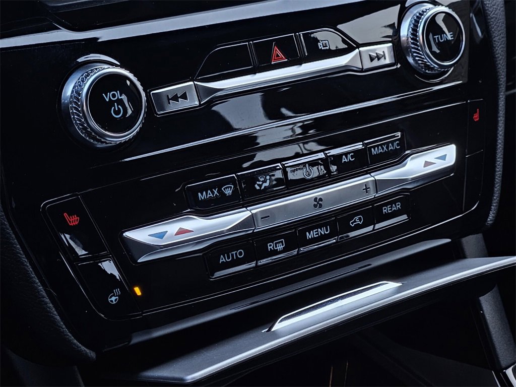 Used 2023 Ford Explorer ST-Line image 18