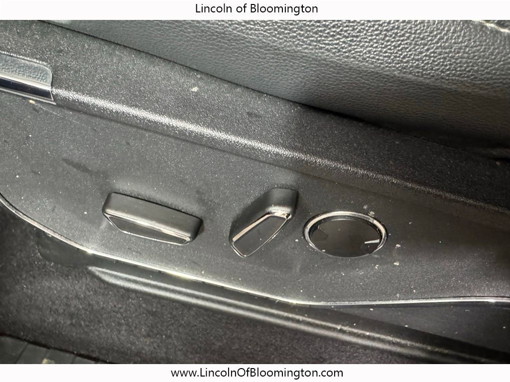 Used 2023 Ford F150 Lariat w/ Equipment Group 502A High image 33