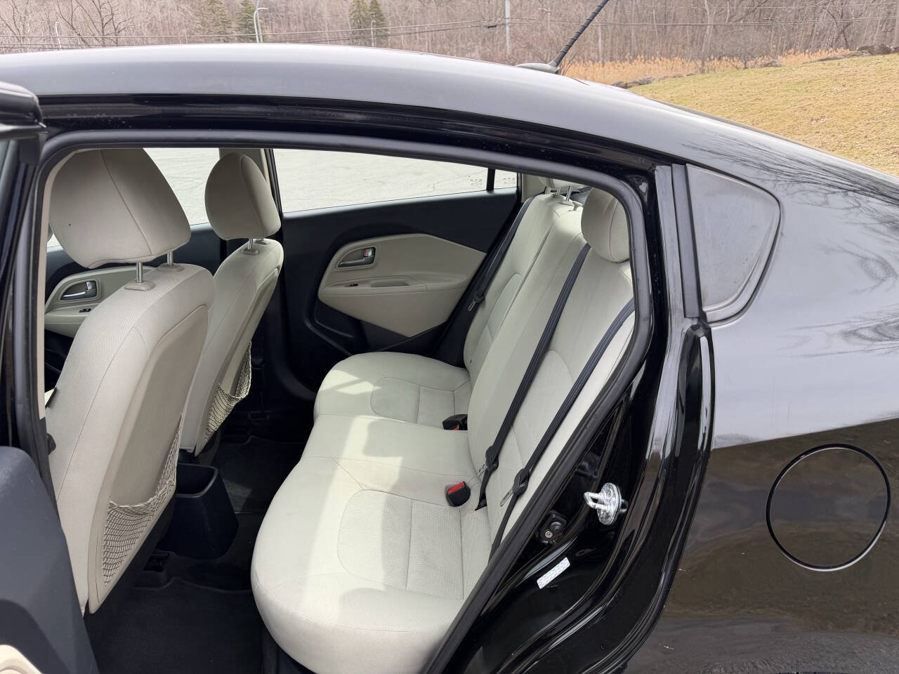 Used 2012 Kia Rio LX w/ PWR Pkg FWD image 10