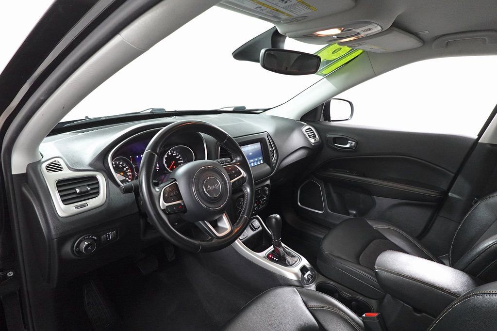 Used 2019 Jeep Compass Latitude image 12