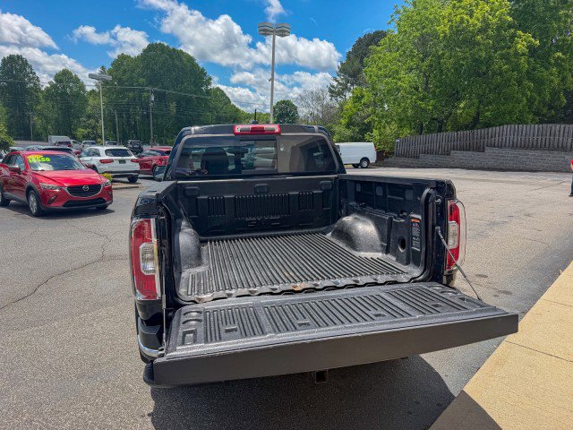 Used 2018 GMC Canyon SLE w/ SLE Convenience Package RWD image 12