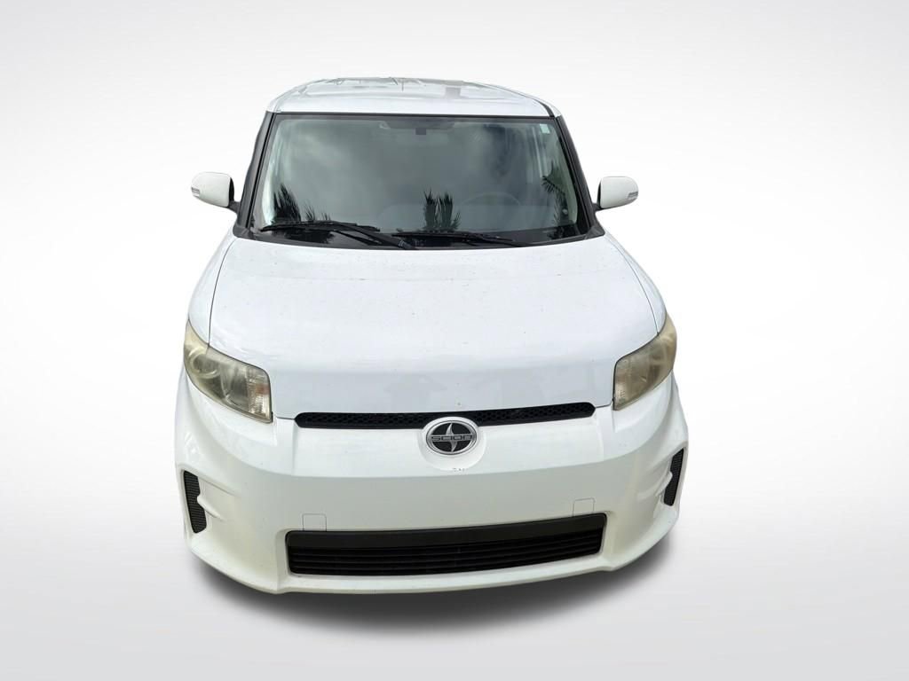 Used 2012 Scion xB FWD image 3