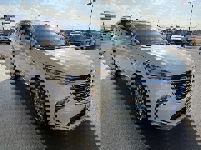 Used 2023 Buick Enclave Premium w/ Experience Buick Package FWD image 5