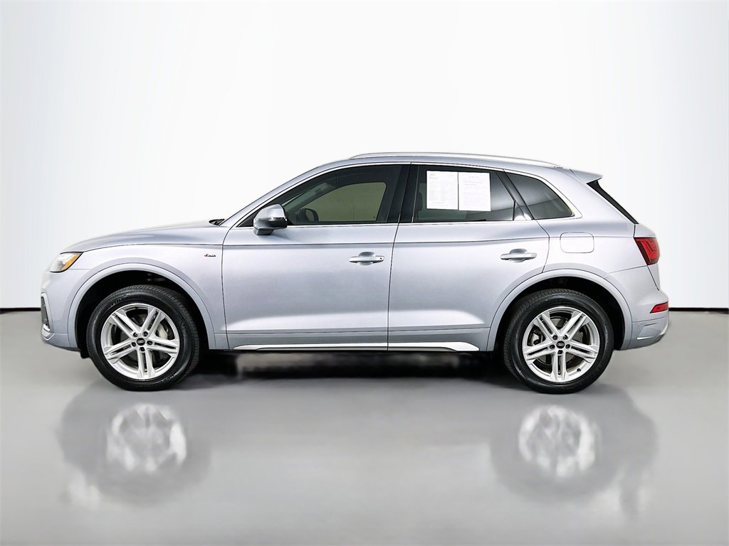 Used 2023 Audi Q5 e Premium Plus w/ Premium Plus Package image 4
