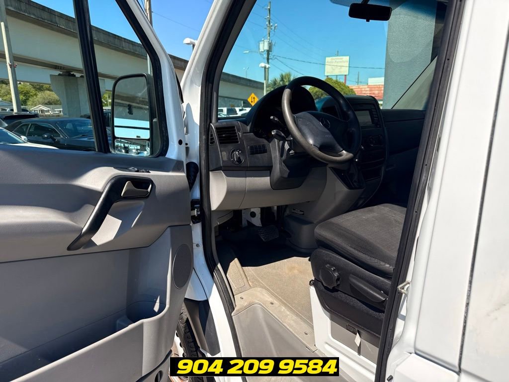 Used 2016 Mercedes-Benz Sprinter 2500 image 18