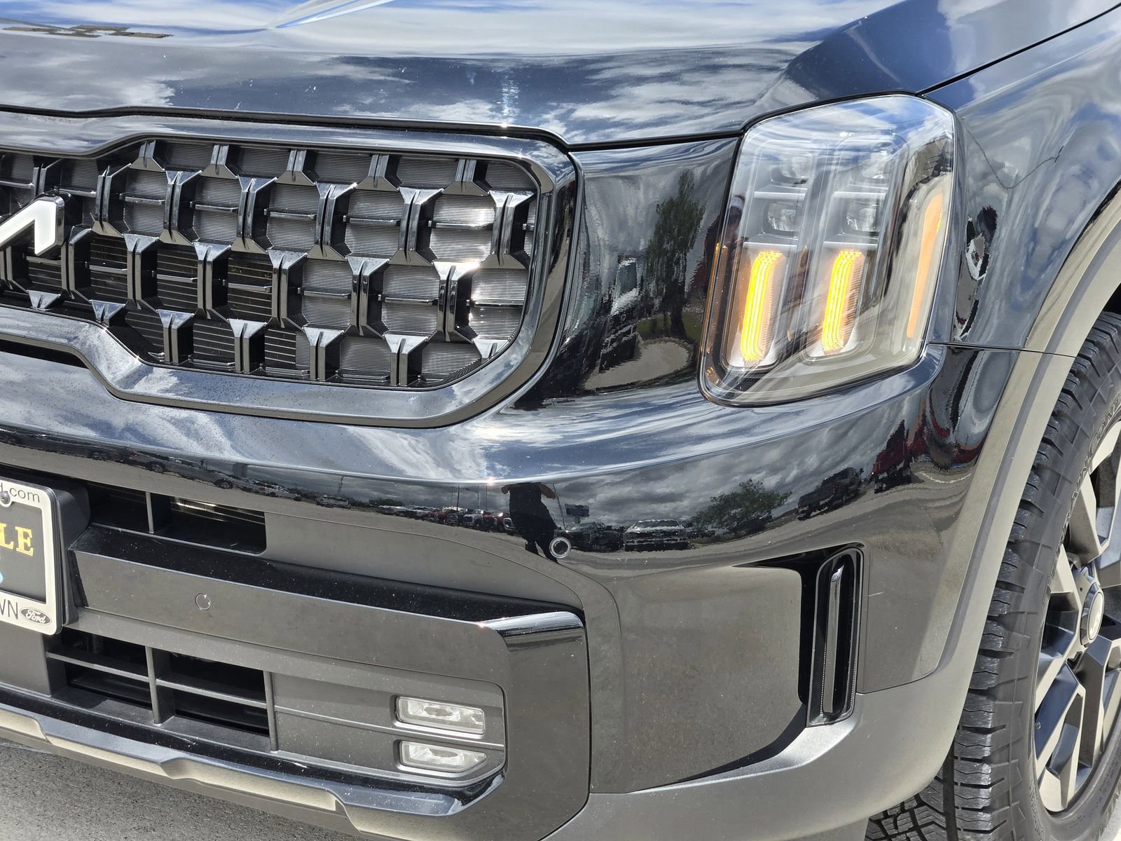 Used 2024 Kia Telluride SX Prestige X-Pro AWD/4WD image 10