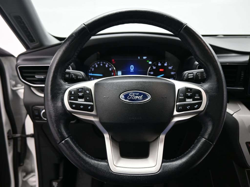Certified 2023 Ford Explorer XLT w/ Equipment Group 202A image 15