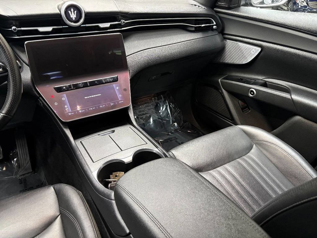 Used 2024 Maserati Grecale GT image 43