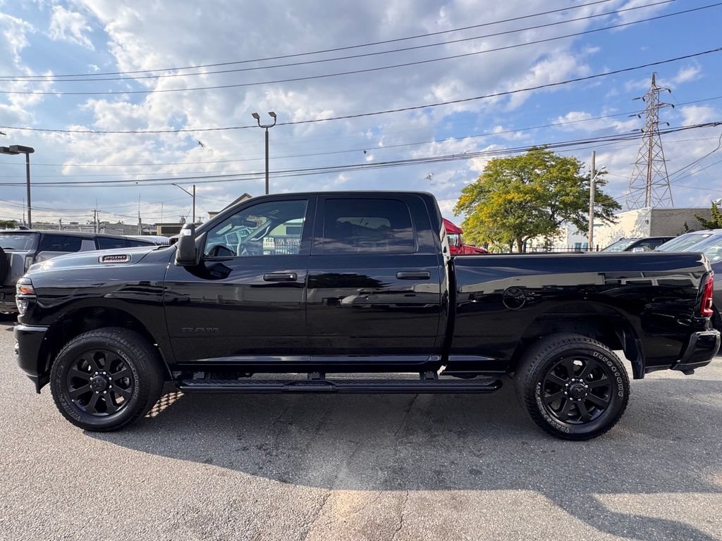 Used 2026 RAM 2500 Big Horn AWD/4WD image 4