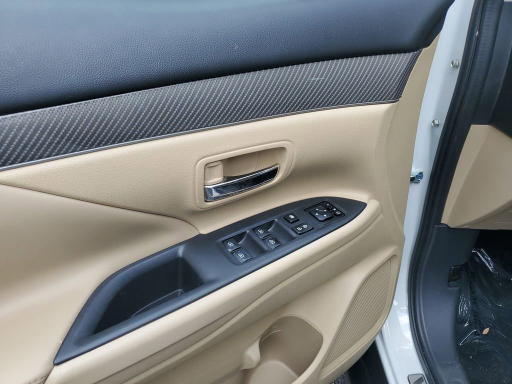 Used 2020 Mitsubishi Outlander SEL FWD image 17