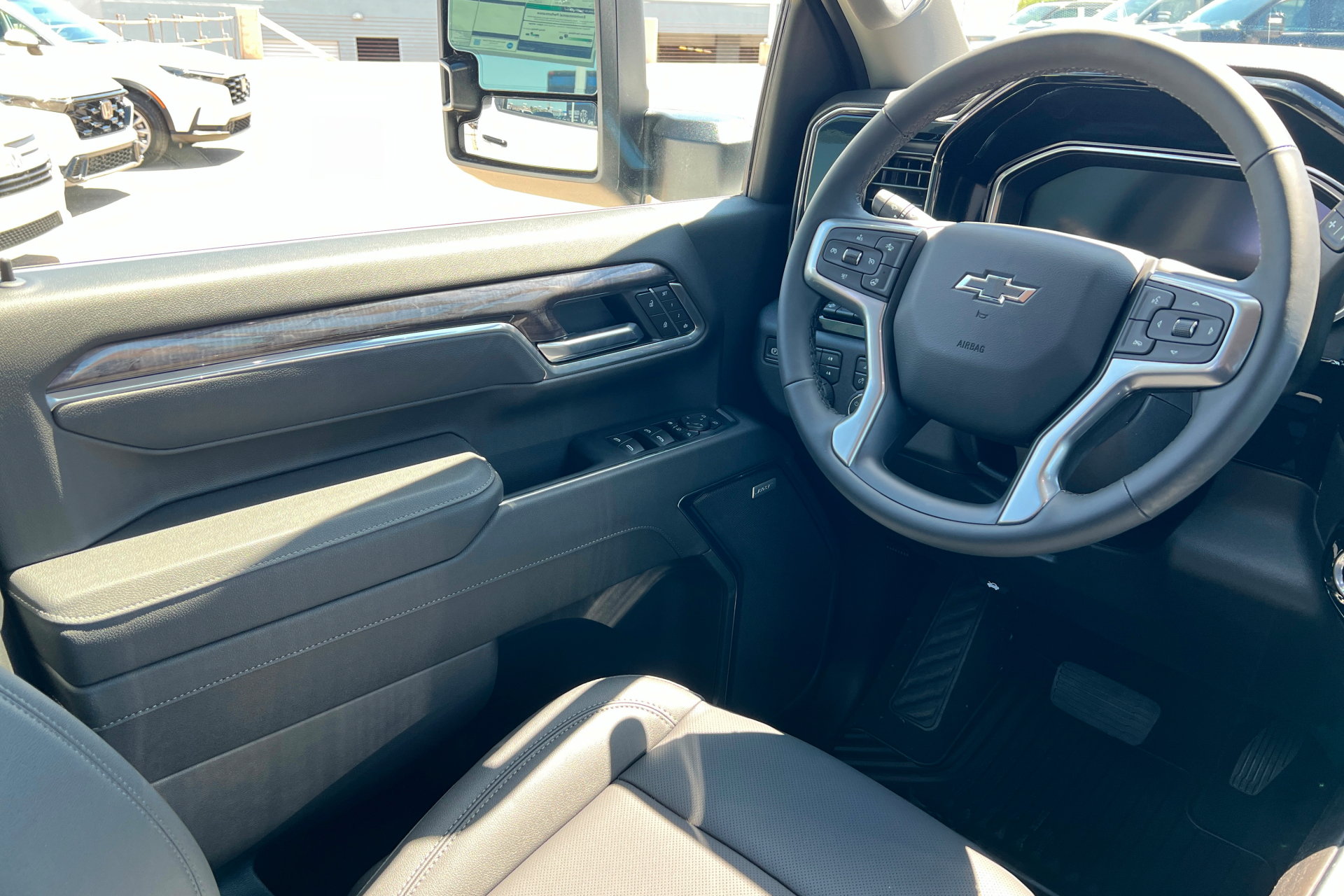 New 2026 Chevrolet Silverado 2500 LTZ w/ LTZ Plus Package AWD/4WD image 12