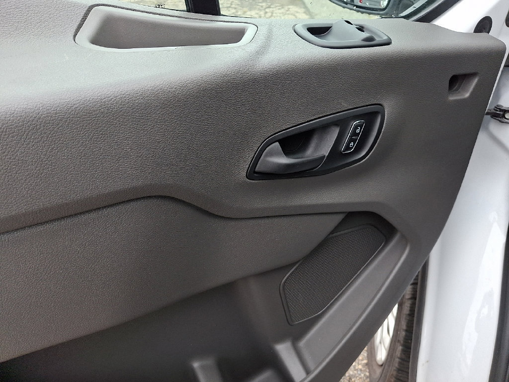 Used 2025 Ford Transit 250 Low Roof w/ Exterior Upgrade Package RWD image 18