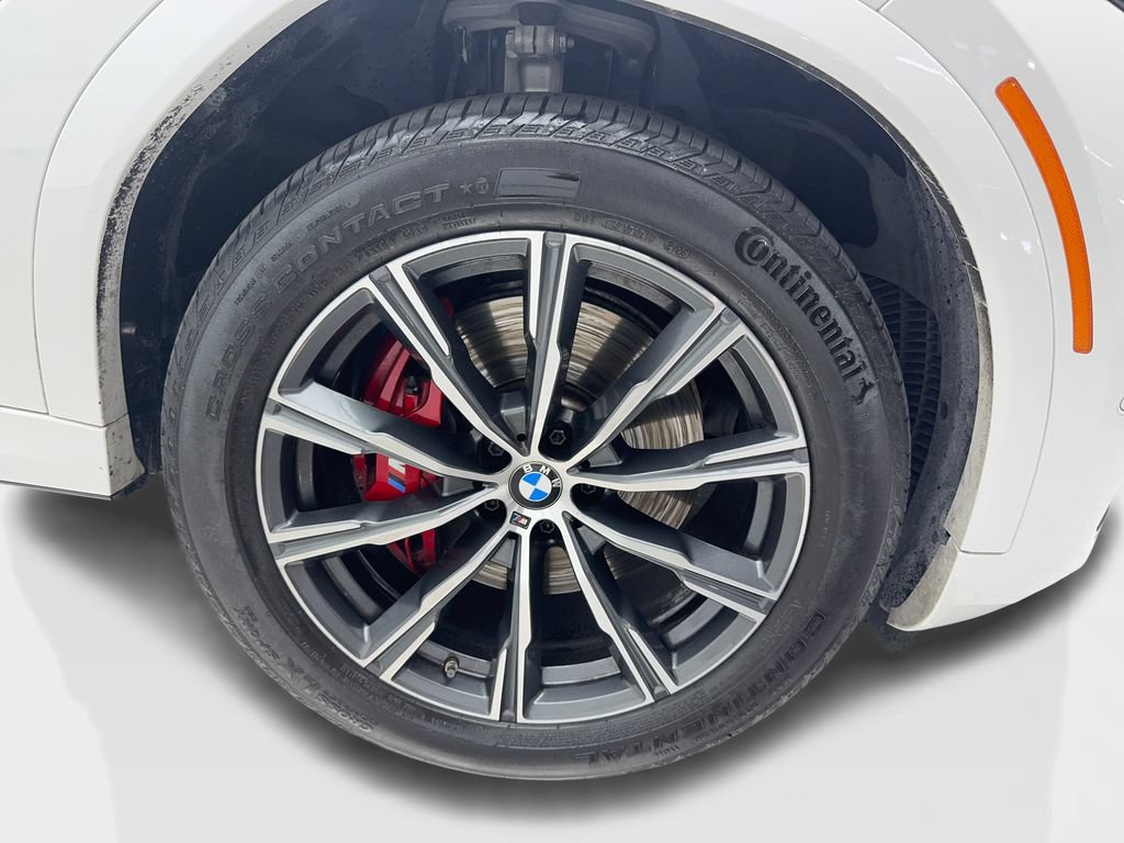 Used 2026 BMW X6 xDrive40i w/ Climate Comfort Package AWD/4WD image 13