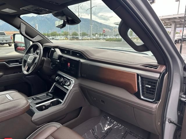 Certified 2025 GMC Sierra 3500 Denali w/ Denali Reserve Package AWD/4WD image 34