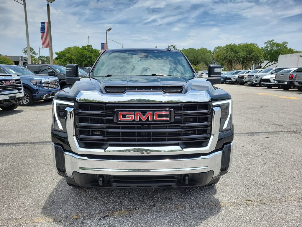 Used 2024 GMC Sierra 2500 Pro AWD/4WD image 9