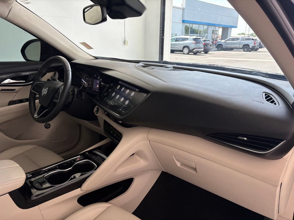 Used 2021 Buick Envision Essence FWD image 40