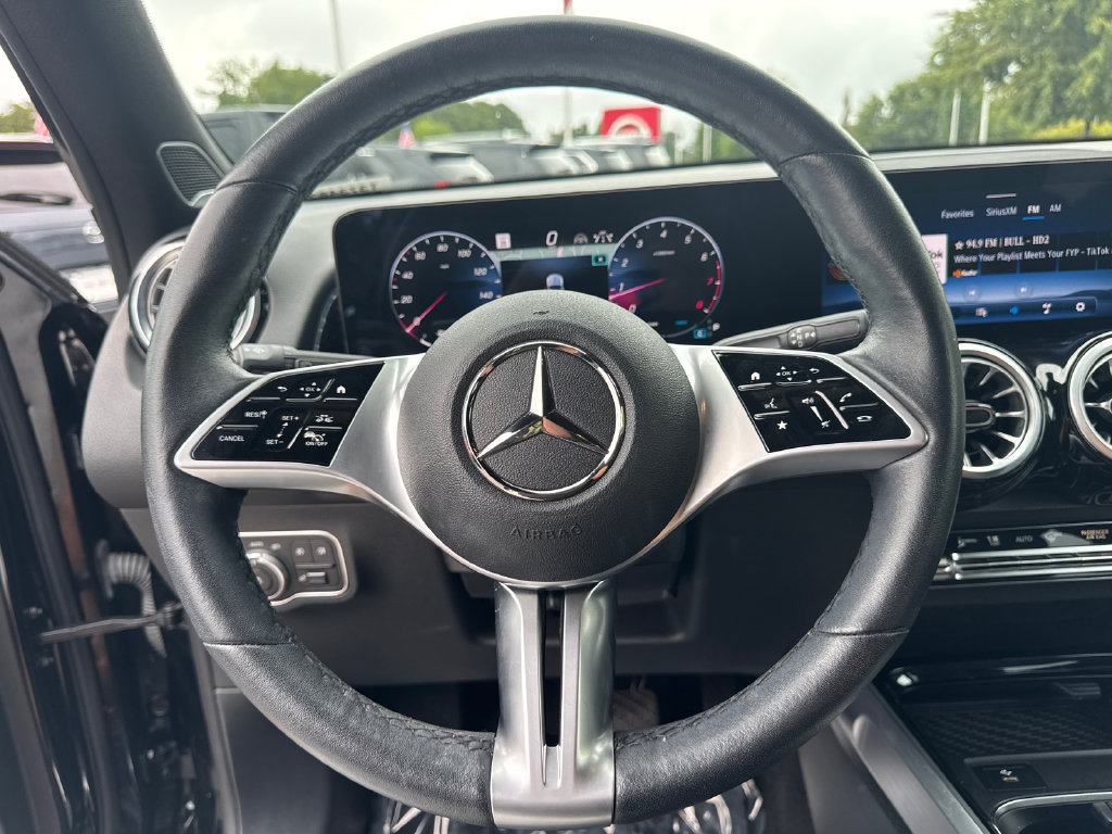 Used 2024 Mercedes-Benz GLB 250 image 24