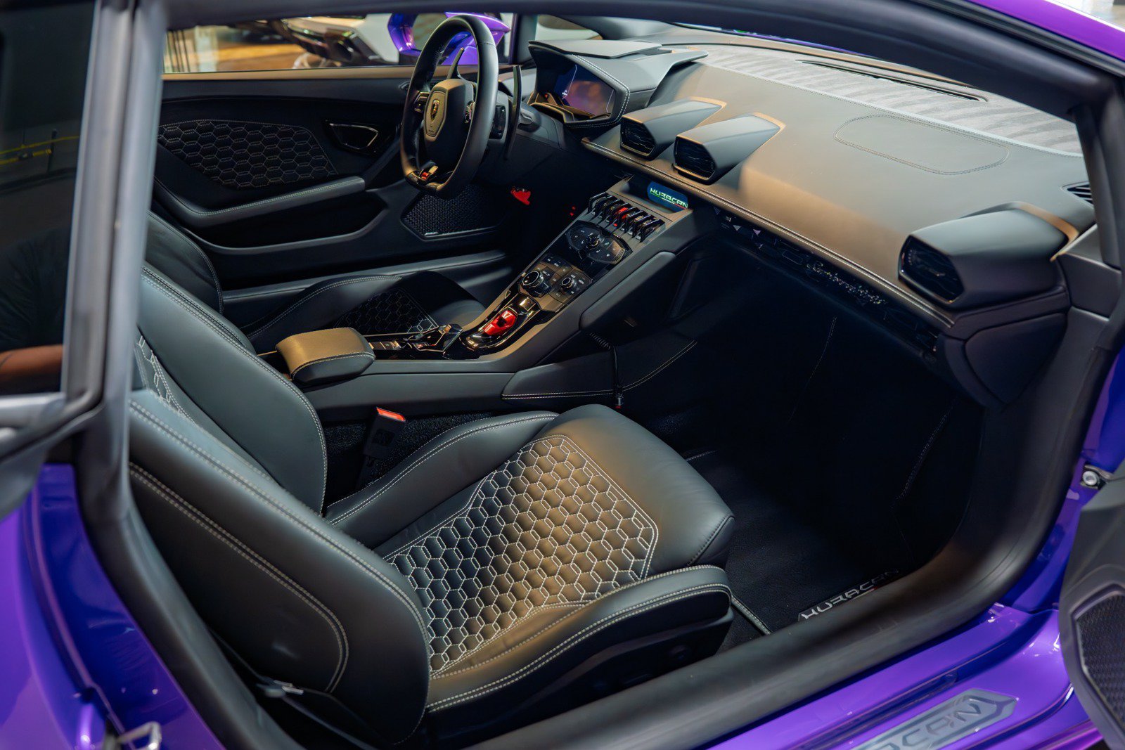 Used 2018 Lamborghini Huracan LP 580-2 RWD image 10