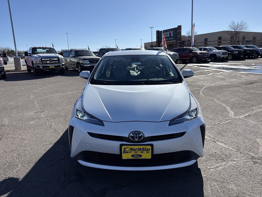 Used 2019 Toyota Prius LE FWD image 2
